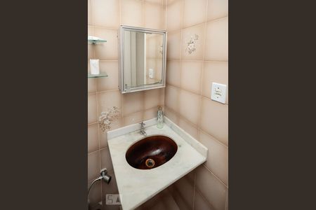 Apartamento para alugar com 50m², 2 quartos e 1 vaga Apartamento para alugar com 50m², 2 quartos e 1 vagaBanheiro