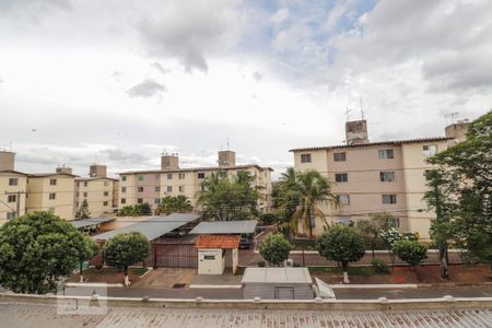 Vista da sala de apartamento para alugar com 2 quartos, 55m² em Parque Atheneu, Goiânia