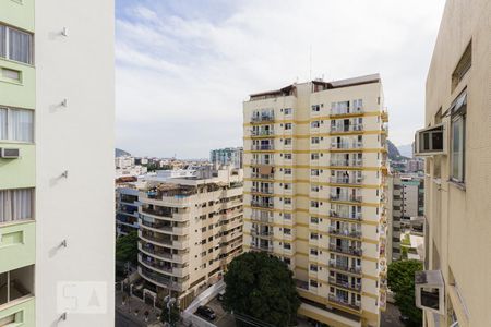 Apartamento à venda com 62m², 2 quartos e 1 vagaVista