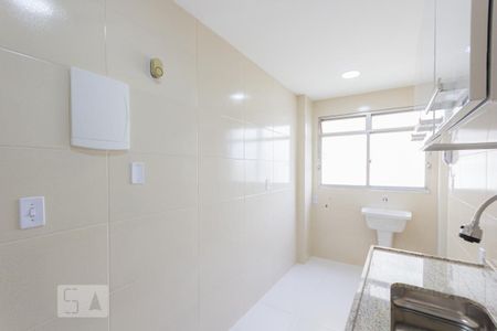 Apartamento à venda com 62m², 2 quartos e 1 vagaCozinha e Área de Serviço