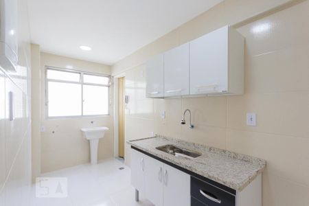 Apartamento à venda com 62m², 2 quartos e 1 vagaCozinha e Área de Serviço