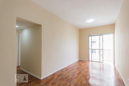 Apartamento à venda com 62m², 2 quartos e 1 vagaSala