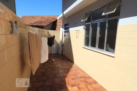 Casa à venda com 240m², 4 quartos e 2 vagasÁrea de Serviço