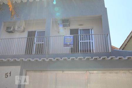 Casa à venda com 240m², 4 quartos e 2 vagasFachada com Placa