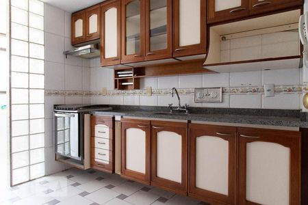 Apartamento à venda com 120m², 3 quartos e 2 vagasCozinha
