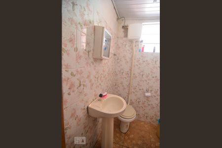 Casa à venda com 136m², 3 quartos e 1 vagaBanheiro