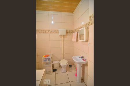 Casa à venda com 136m², 3 quartos e 1 vagaBanheiro