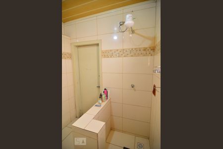 Casa à venda com 136m², 3 quartos e 1 vagaBanheiro