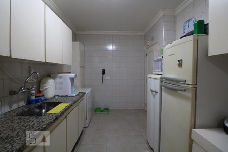 Apartamento à venda com 131m², 3 quartos e 2 vagas Apartamento à venda com 131m², 3 quartos e 2 vagasCozinha