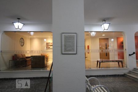 Apartamento à venda com 131m², 3 quartos e 2 vagas Apartamento à venda com 131m², 3 quartos e 2 vagasHall