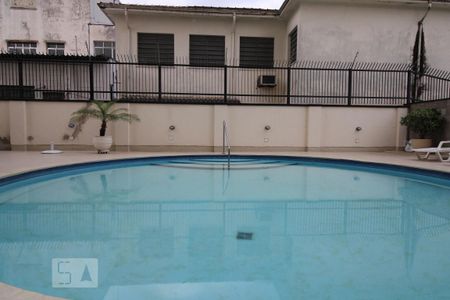 Apartamento à venda com 131m², 3 quartos e 2 vagas Apartamento à venda com 131m², 3 quartos e 2 vagasPiscina