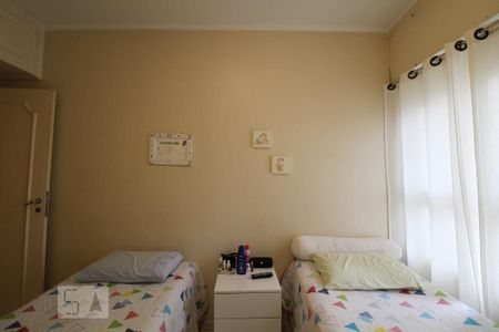 Apartamento à venda com 131m², 3 quartos e 2 vagas Apartamento à venda com 131m², 3 quartos e 2 vagasQuarto