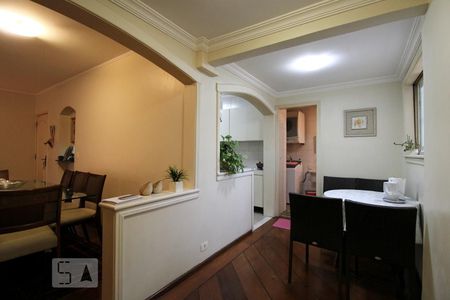 Apartamento à venda com 131m², 3 quartos e 2 vagas Apartamento à venda com 131m², 3 quartos e 2 vagasSala