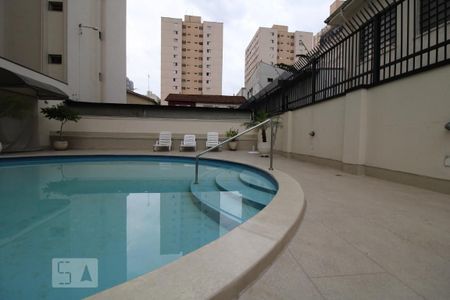 Apartamento à venda com 131m², 3 quartos e 2 vagas Apartamento à venda com 131m², 3 quartos e 2 vagasPiscina