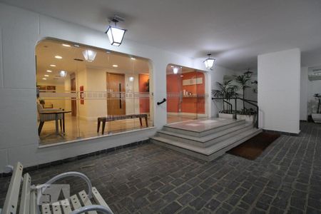 Apartamento à venda com 131m², 3 quartos e 2 vagas Apartamento à venda com 131m², 3 quartos e 2 vagasHall