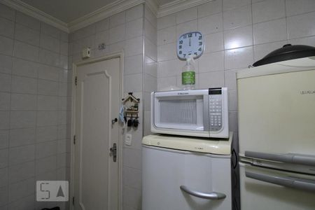 Apartamento à venda com 131m², 3 quartos e 2 vagas Apartamento à venda com 131m², 3 quartos e 2 vagasCozinha