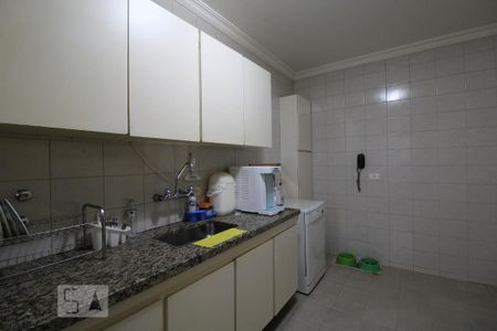 Apartamento à venda com 131m², 3 quartos e 2 vagas Apartamento à venda com 131m², 3 quartos e 2 vagasCozinha