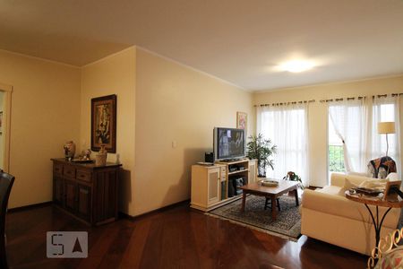 Apartamento à venda com 131m², 3 quartos e 2 vagas Apartamento à venda com 131m², 3 quartos e 2 vagasSala