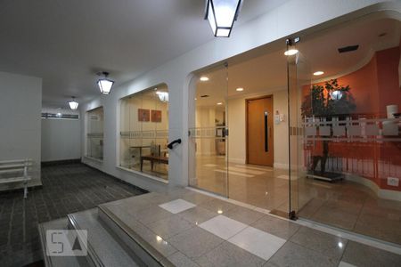 Apartamento à venda com 131m², 3 quartos e 2 vagas Apartamento à venda com 131m², 3 quartos e 2 vagasHall