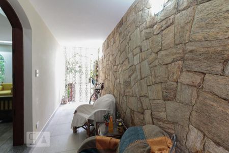 Casa à venda com 247m², 4 quartos e 3 vagas Casa à venda com 247m², 4 quartos e 3 vagasQuintal