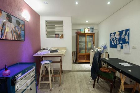 Casa à venda com 247m², 4 quartos e 3 vagas Casa à venda com 247m², 4 quartos e 3 vagasSuíte externa