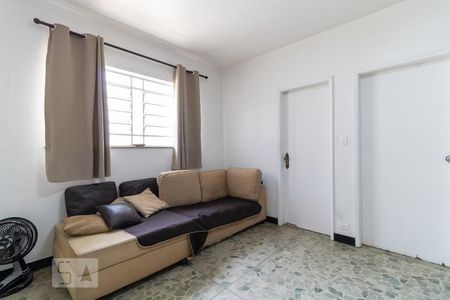 Casa à venda com 300m², 3 quartos e 2 vagasHall dos Quartos