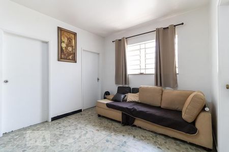 Casa à venda com 300m², 3 quartos e 2 vagasHall dos Quartos