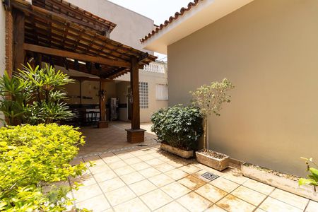 Casa à venda com 300m², 3 quartos e 2 vagasÁrea Externa