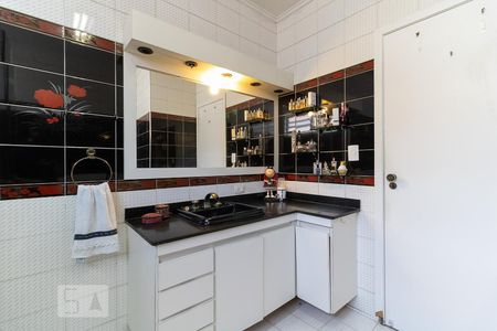 Casa à venda com 300m², 3 quartos e 2 vagasBanheiro da Suíte