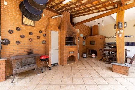 Casa à venda com 300m², 3 quartos e 2 vagasChurrasqueira