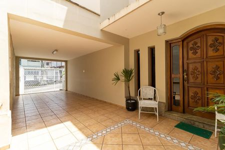 Casa à venda com 300m², 3 quartos e 2 vagasGaragem