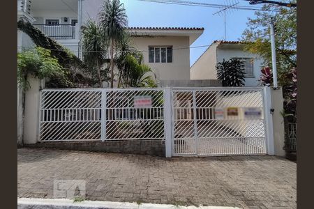 Casa à venda com 300m², 3 quartos e 2 vagasFachada