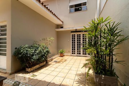 Casa à venda com 300m², 3 quartos e 2 vagasÁrea Externa