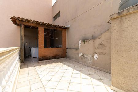 Casa à venda com 300m², 3 quartos e 2 vagasTerraço