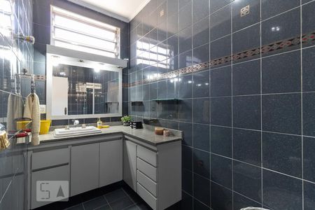 Casa à venda com 300m², 3 quartos e 2 vagasBanheiro Social