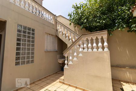 Casa à venda com 300m², 3 quartos e 2 vagasEscada