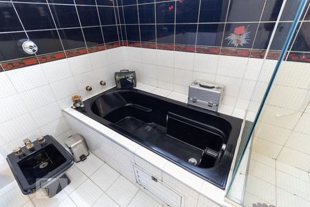 Casa à venda com 300m², 3 quartos e 2 vagasBanheiro da Suíte