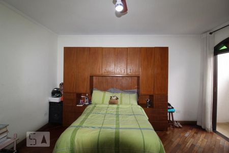 Casa à venda com 338m², 4 quartos e 3 vagasQuarto 1 suite