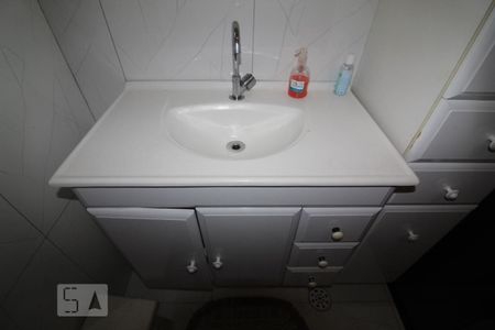 Casa à venda com 338m², 4 quartos e 3 vagasBanheiro 1 suite 