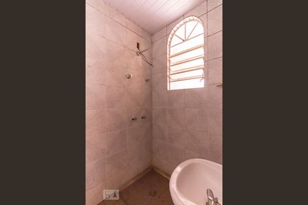 Banheiro de casa para alugar com 1 quarto, 60m² em Vila Mariana, São Paulo