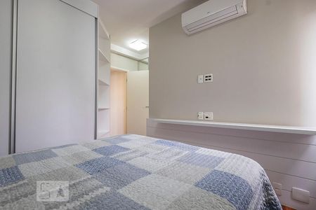 Suíte de apartamento para alugar com 2 quartos, 76m² em Pinheiros, São Paulo