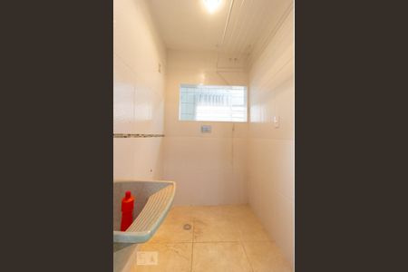 Casa para alugar com 40m², 2 quartos e sem vagaÁrea de serviço