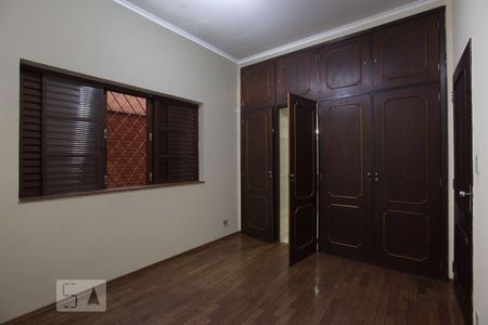 Casa para alugar com 350m², 4 quartos e 2 vagasSuíte 1