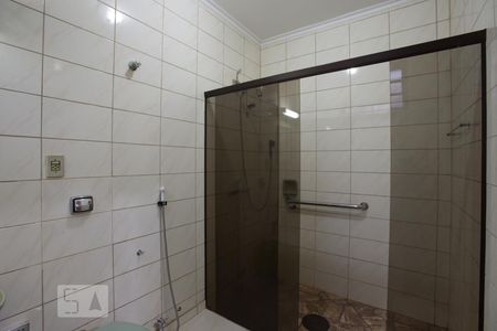 Casa para alugar com 350m², 4 quartos e 2 vagasBanheiro da suíte 1