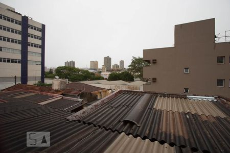Casa para alugar com 350m², 4 quartos e 2 vagasVista da janela do quarto