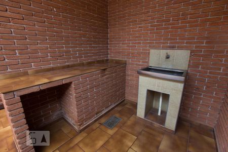 Casa para alugar com 350m², 4 quartos e 2 vagasQuintal