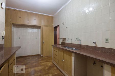 Casa para alugar com 350m², 4 quartos e 2 vagasCozinha