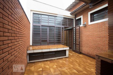 Casa para alugar com 350m², 4 quartos e 2 vagasQuintal