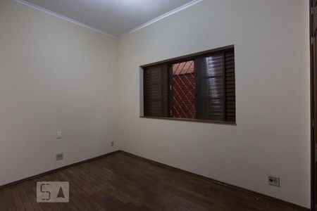 Casa para alugar com 350m², 4 quartos e 2 vagasSuíte 1