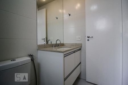 Apartamento para alugar com 134m², 3 quartos e 3 vagasBanheiro do quarto 2